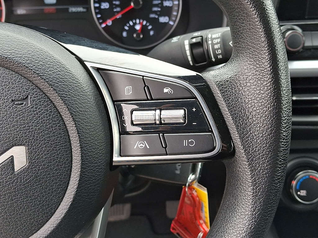 Thumbnail: 2023 Kia Forte - 24
