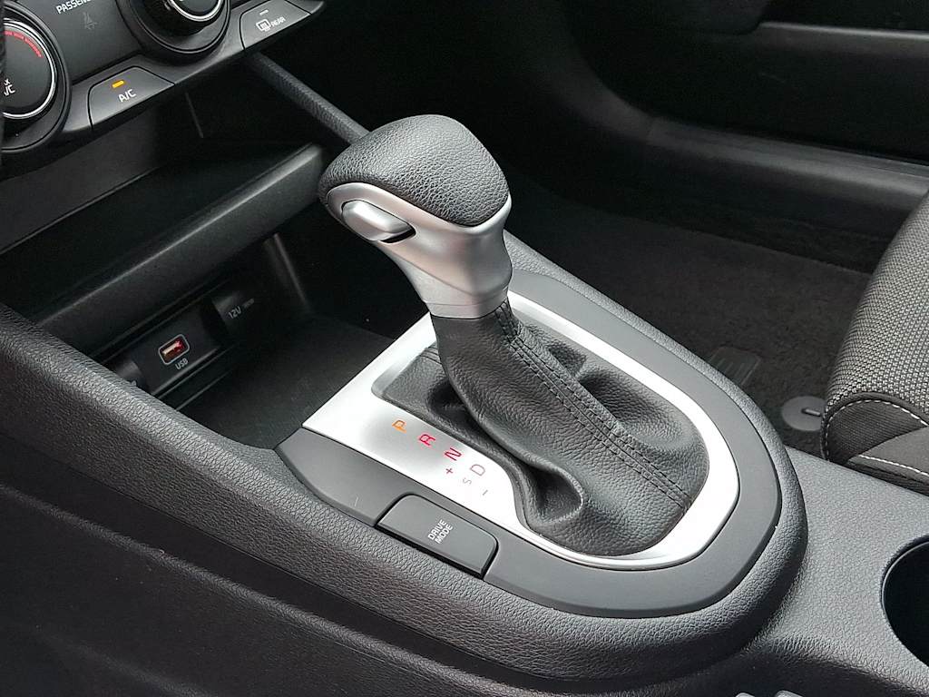 Thumbnail: 2023 Kia Forte - 12