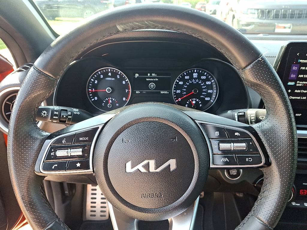 Thumbnail: 2023 Kia Forte - 9