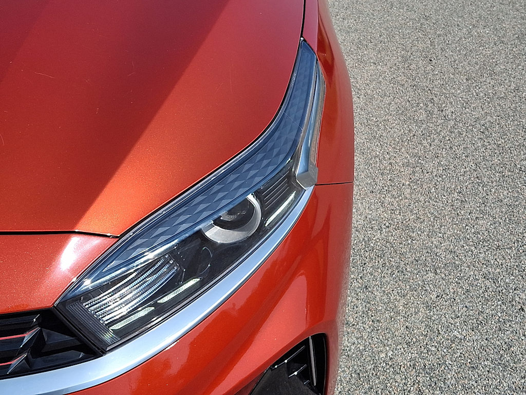 Thumbnail: 2023 Kia Forte - 19