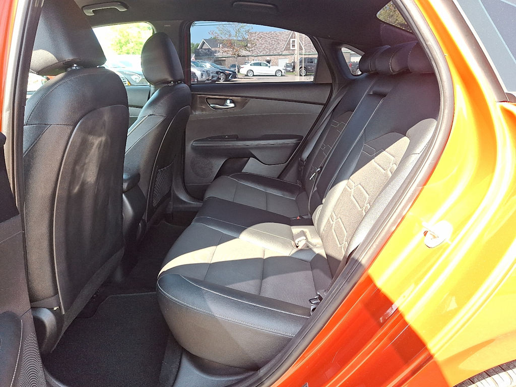 Thumbnail: 2023 Kia Forte - 11