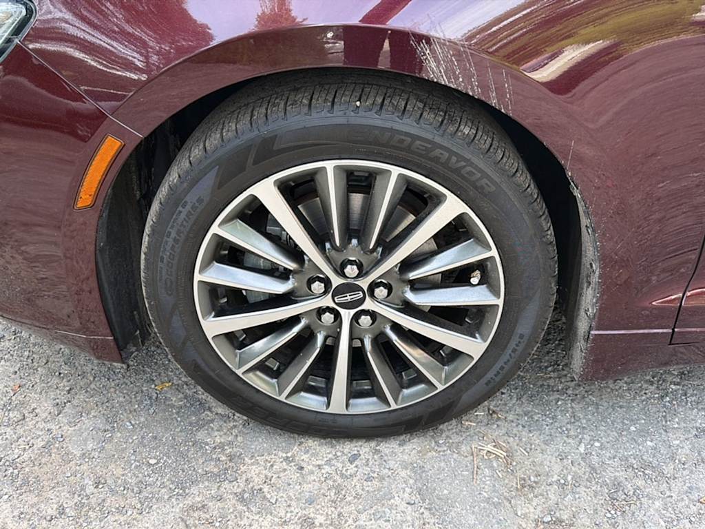 Thumbnail: 2018 Lincoln MKZ - 5
