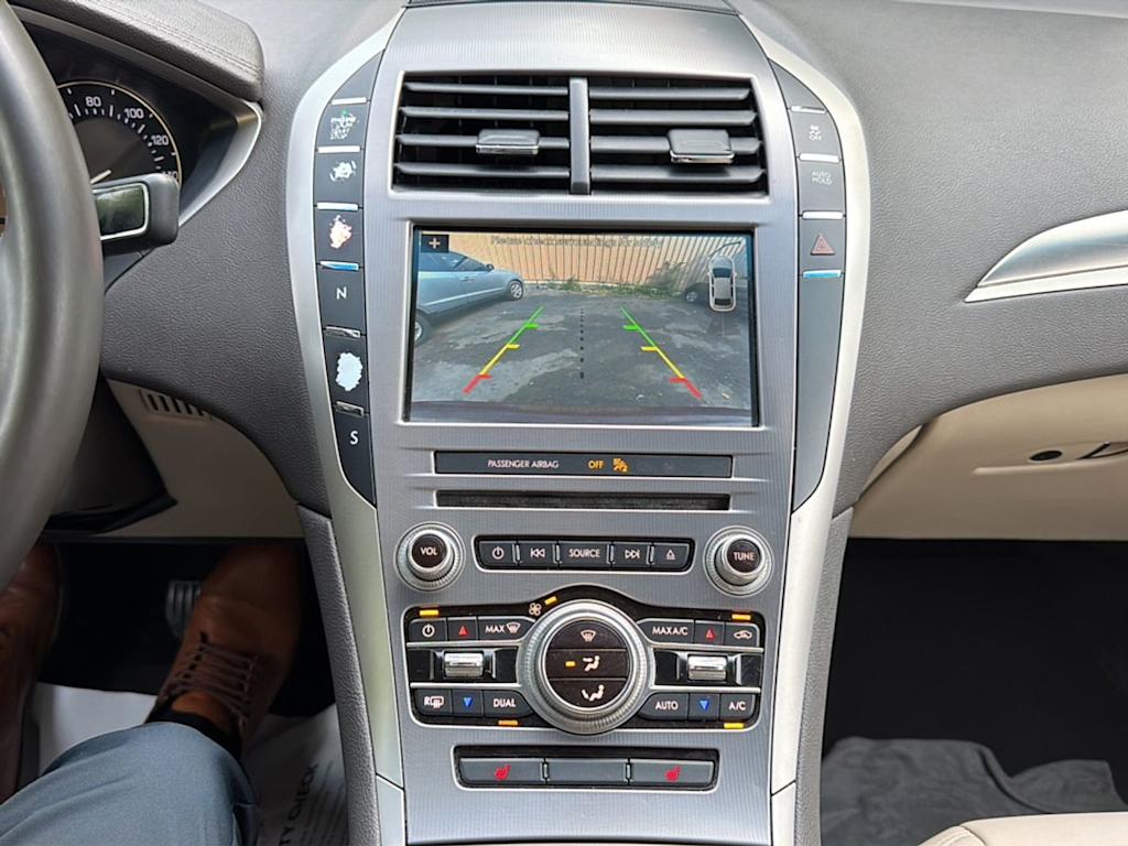 Thumbnail: 2018 Lincoln MKZ - 16