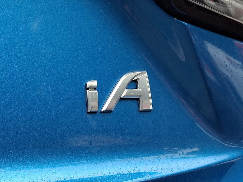 Thumbnail: 2018 Toyota Yaris iA - 6
