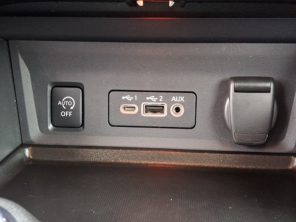 Thumbnail: 2024 Nissan Sentra - 25