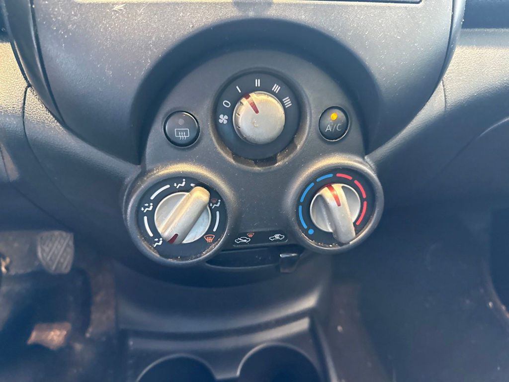 Thumbnail: 2013 Nissan Versa - 21