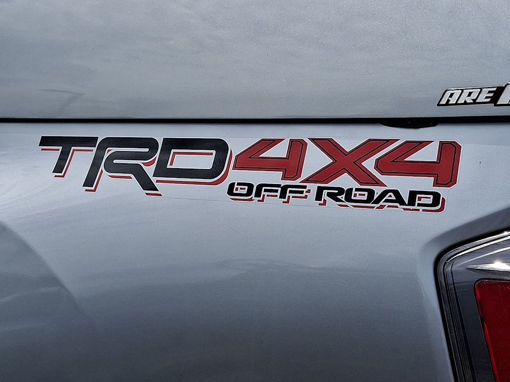 Thumbnail: 2023 Toyota Tacoma - 32