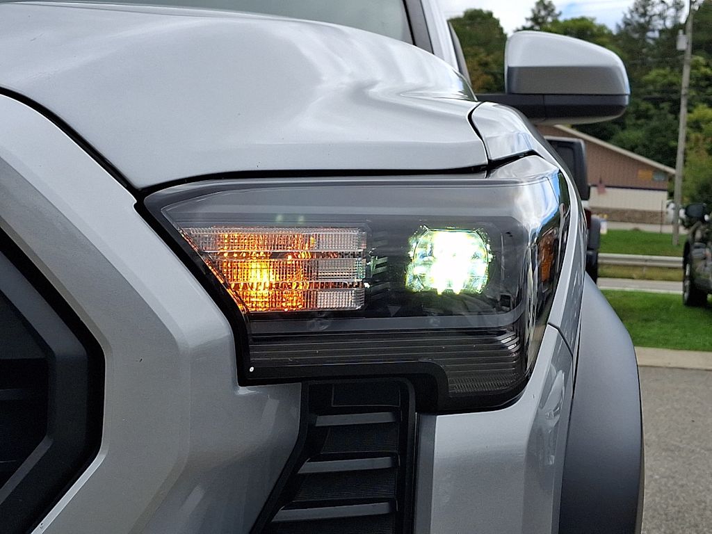 Thumbnail: 2024 Toyota Tacoma - 19