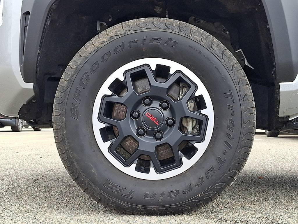 Thumbnail: 2024 Toyota Tacoma - 8