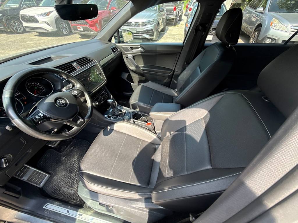 Thumbnail: 2021 Volkswagen Tiguan - 8
