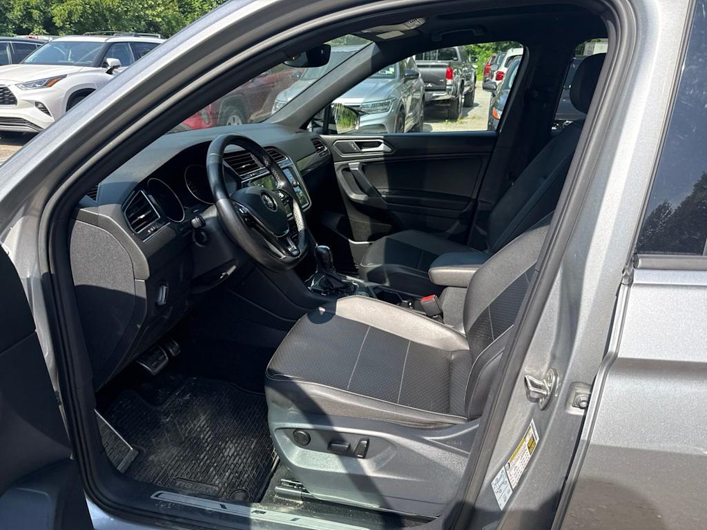 Thumbnail: 2021 Volkswagen Tiguan - 7