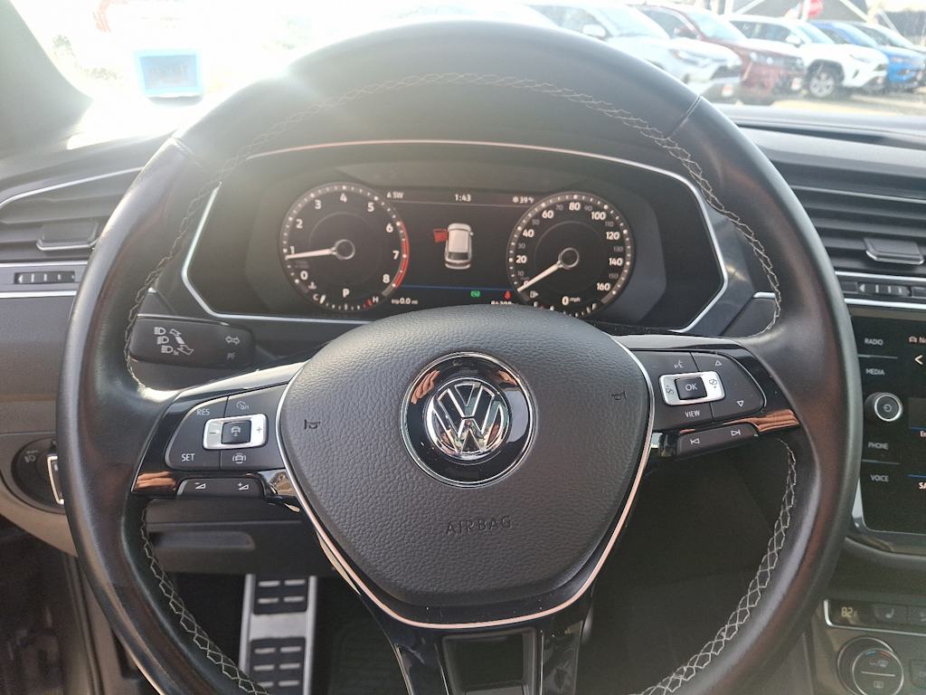 2019 Volkswagen Tiguan SE R-Line 9