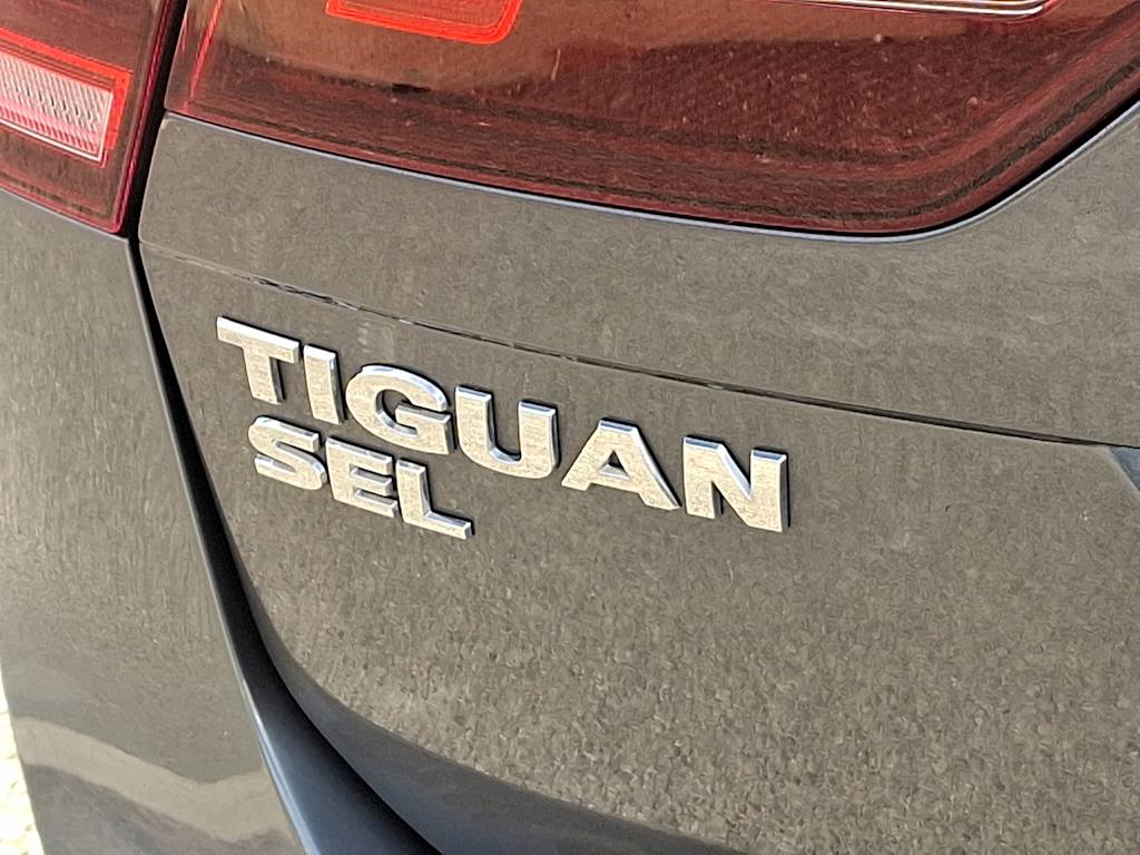 2019 Volkswagen Tiguan SE R-Line 32