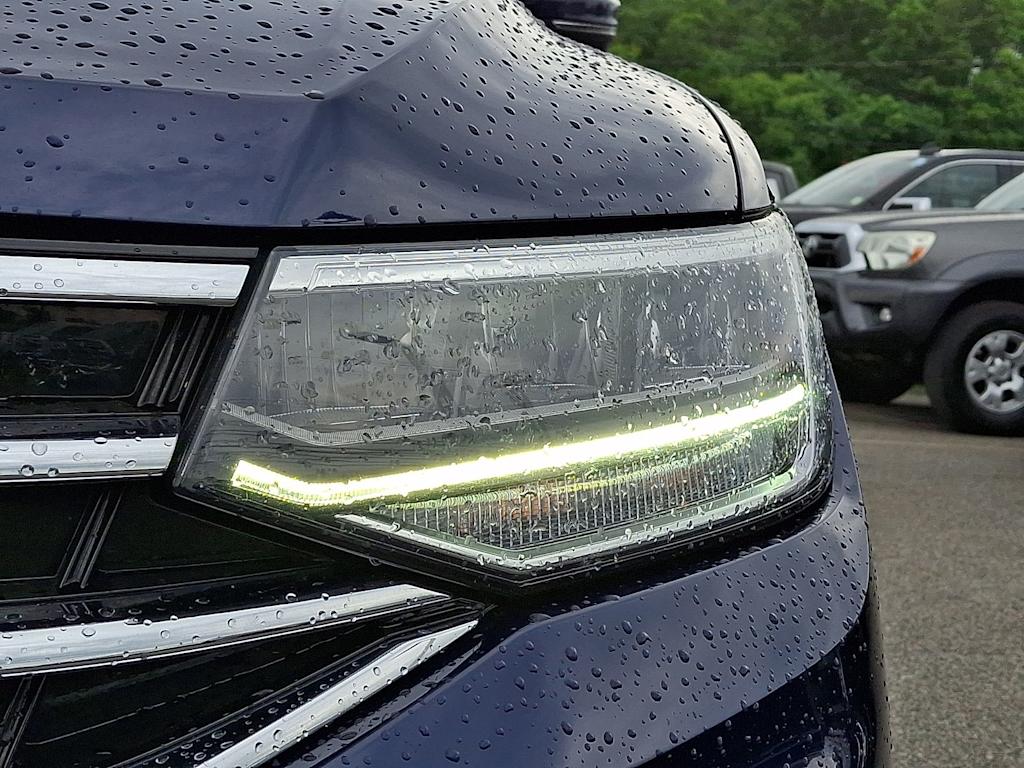 Thumbnail: 2022 Volkswagen Tiguan - 19