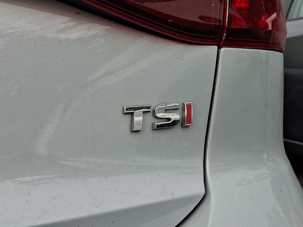 Thumbnail: 2017 Volkswagen Jetta - 8