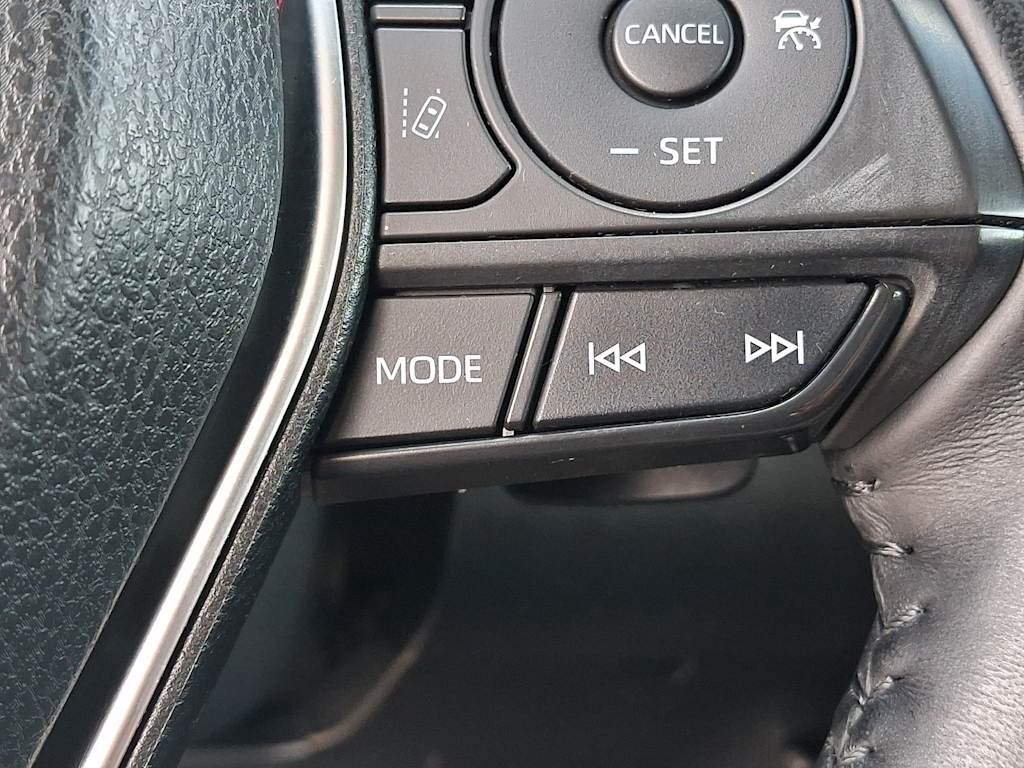 Thumbnail: 2018 Toyota Camry - 26