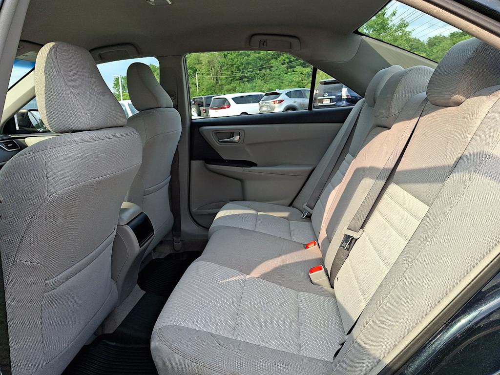 Thumbnail: 2016 Toyota Camry - 11
