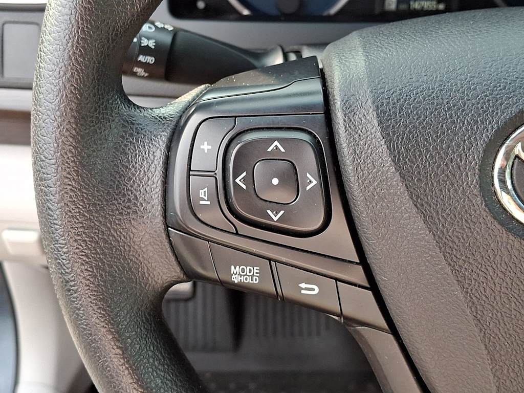 Thumbnail: 2016 Toyota Camry - 24