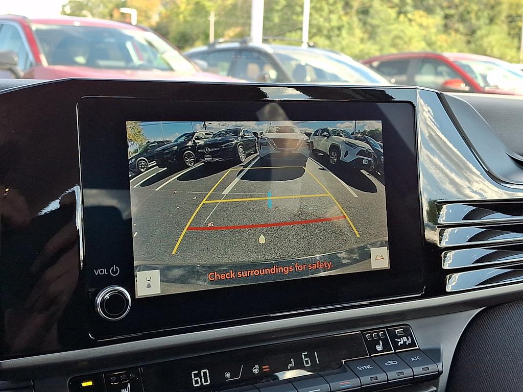 Thumbnail: 2025 Toyota Camry - 25