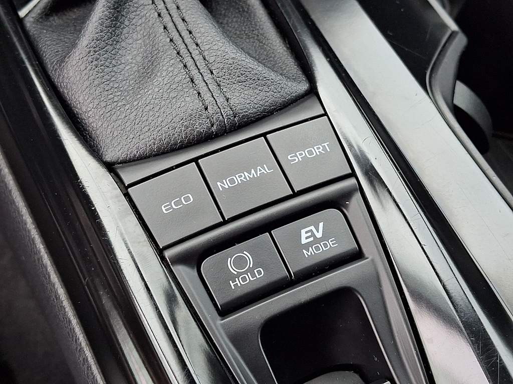 Thumbnail: 2025 Toyota Camry - 27