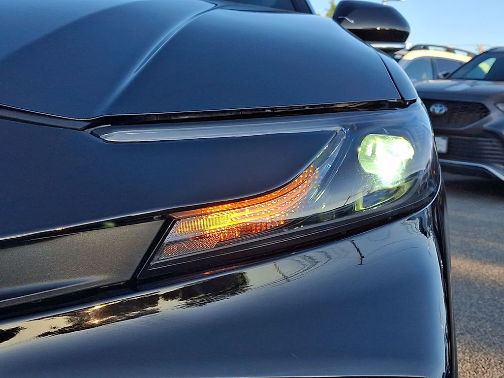 Thumbnail: 2025 Toyota Camry - 19