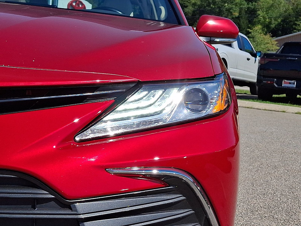 Thumbnail: 2023 Toyota Camry - 20