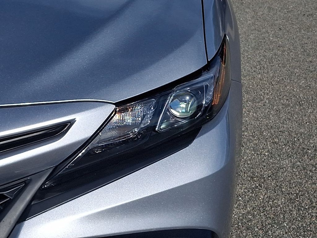 Thumbnail: 2023 Toyota Camry - 18
