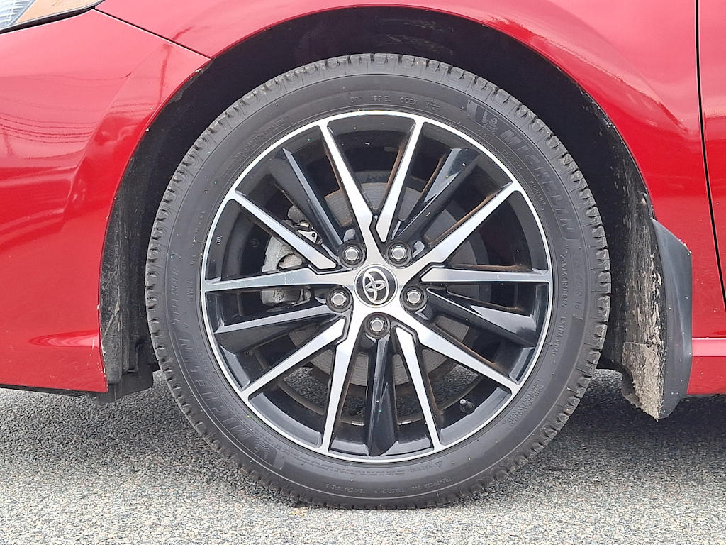 Thumbnail: 2022 Toyota Camry - 8