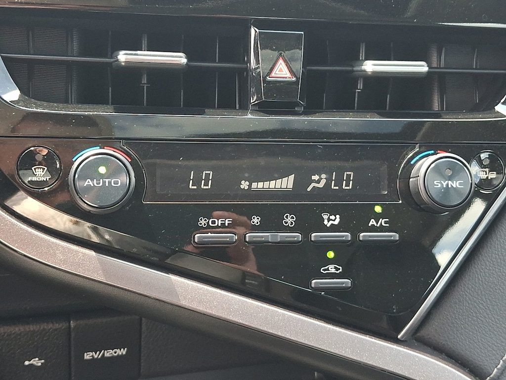 Thumbnail: 2023 Toyota Camry - 22