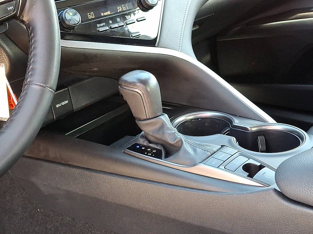 Thumbnail: 2024 Toyota Camry - 12