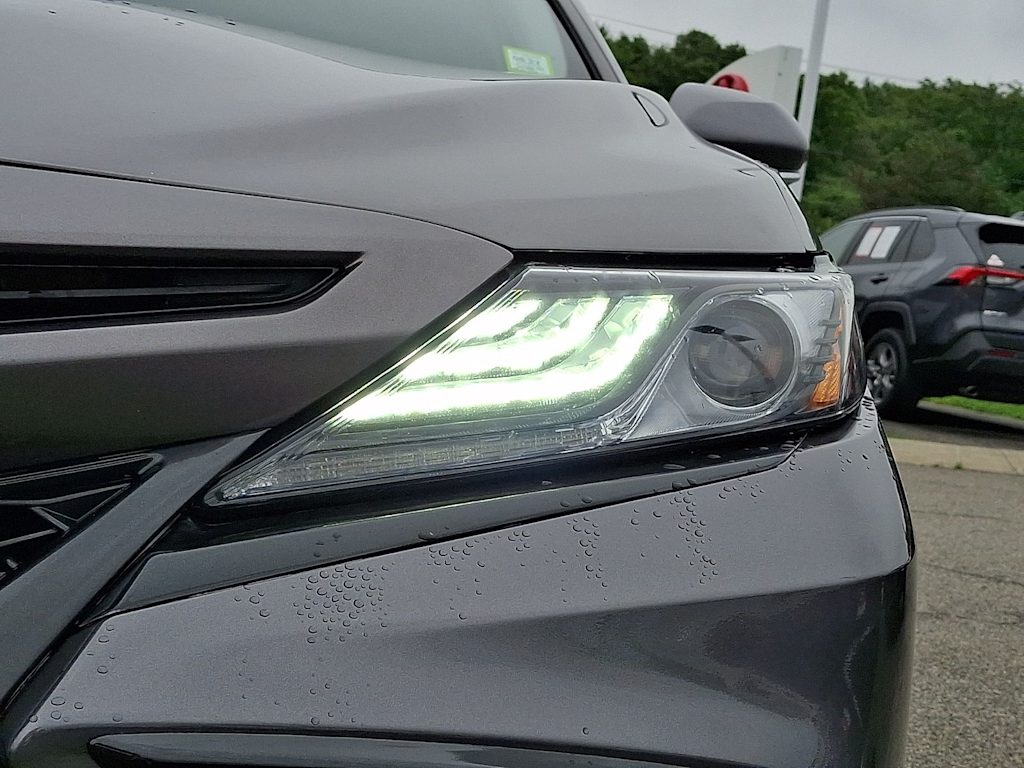 Thumbnail: 2023 Toyota Camry - 20
