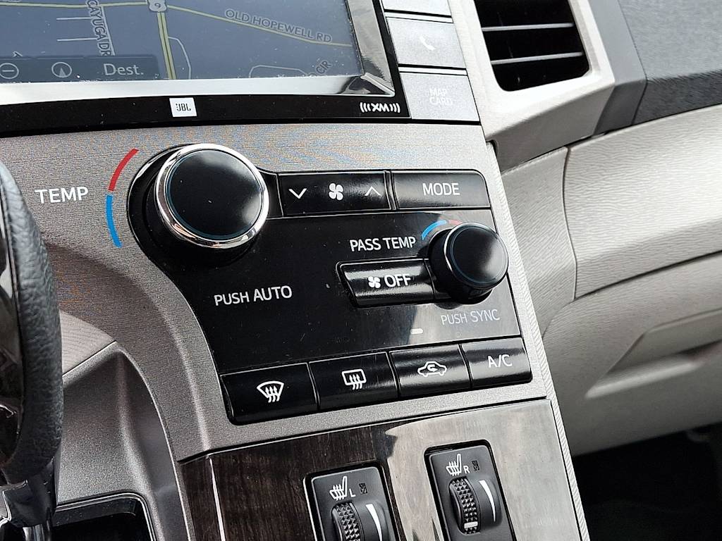 Thumbnail: 2015 Toyota Venza - 11