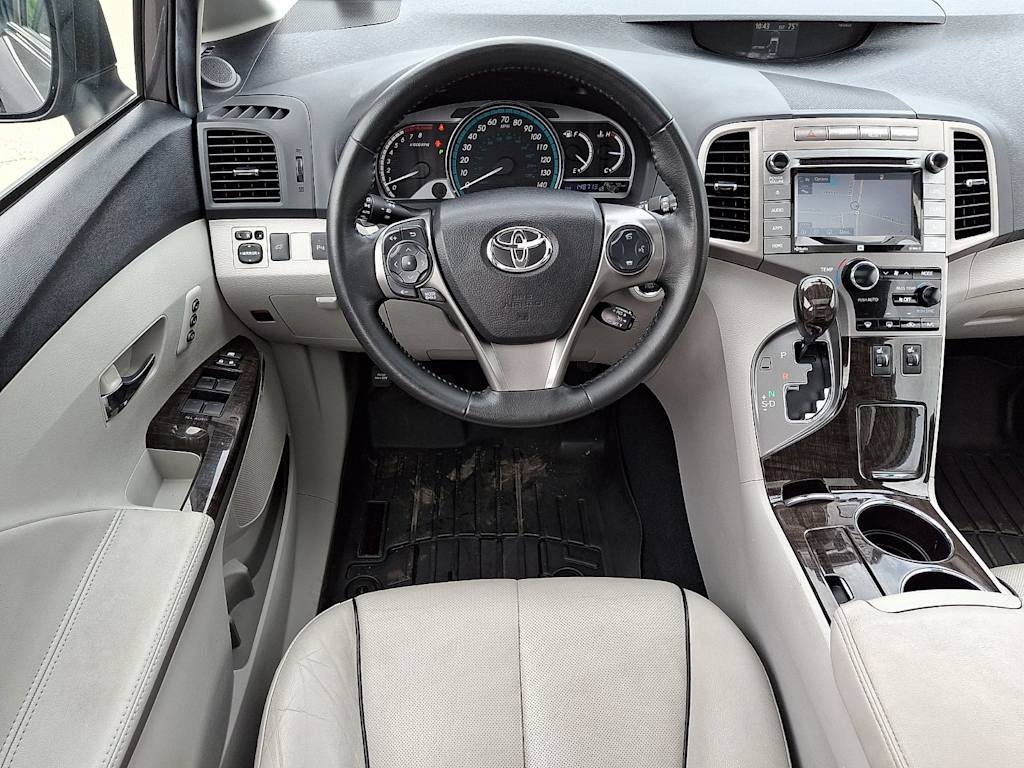 Thumbnail: 2015 Toyota Venza - 2