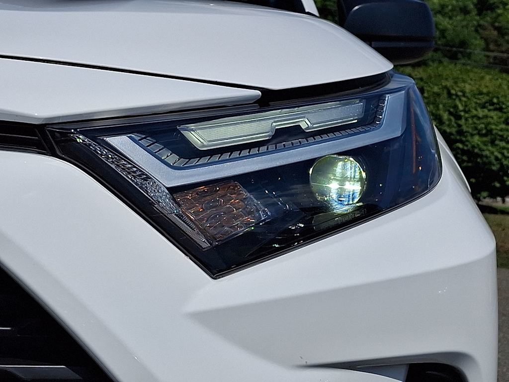 Thumbnail: 2025 Toyota RAV4 - 20