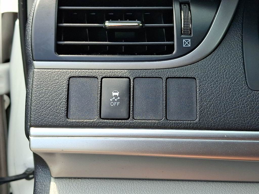 Thumbnail: 2014 Toyota Camry - 29