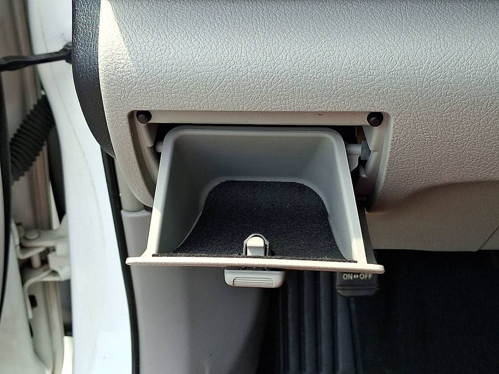 Thumbnail: 2014 Toyota Camry - 30