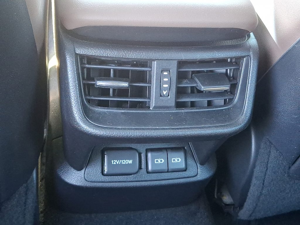 Thumbnail: 2022 Lexus ES - 19