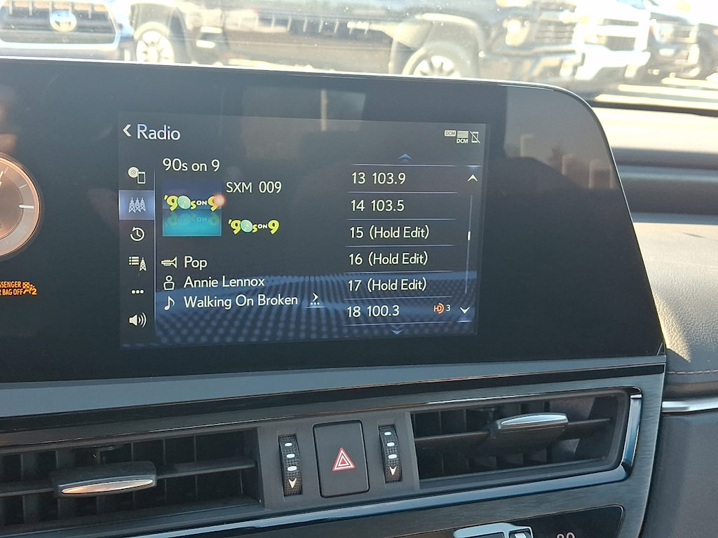 Thumbnail: 2022 Lexus ES - 11