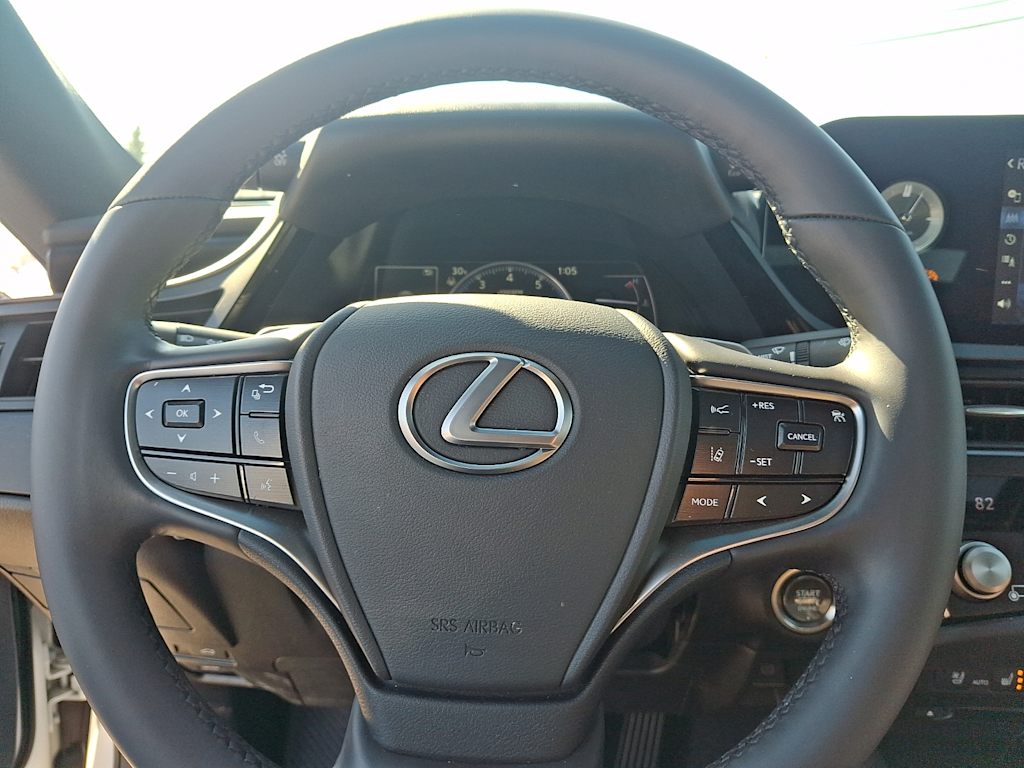 Thumbnail: 2022 Lexus ES - 9