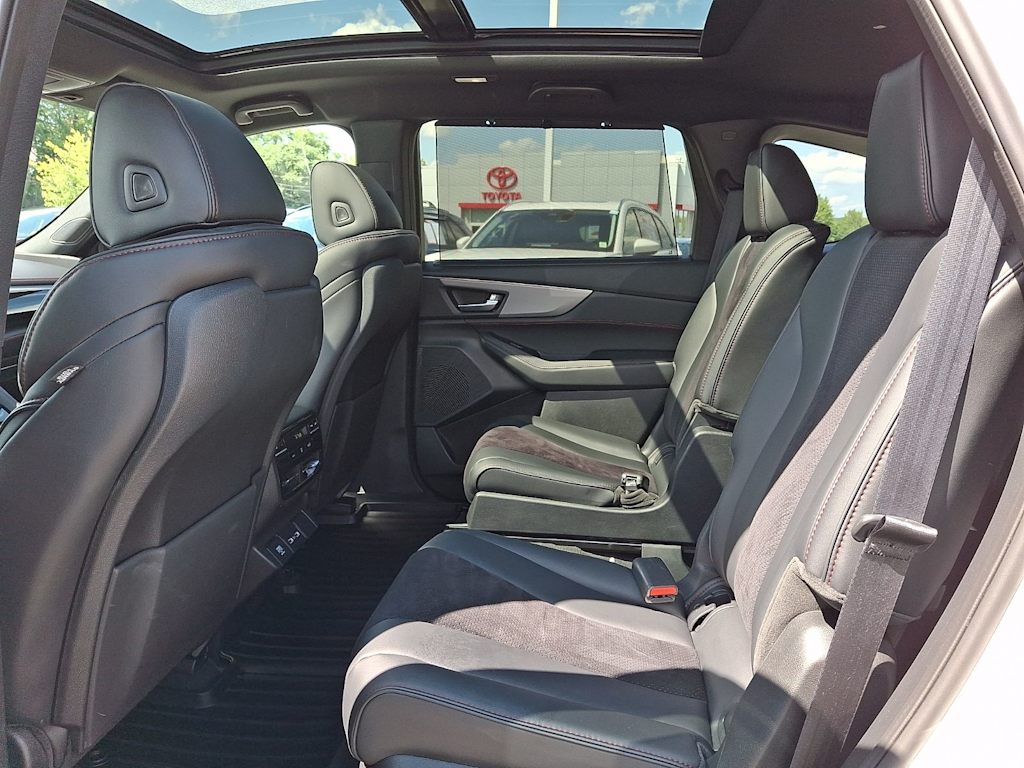 Thumbnail: 2023 Acura MDX - 11