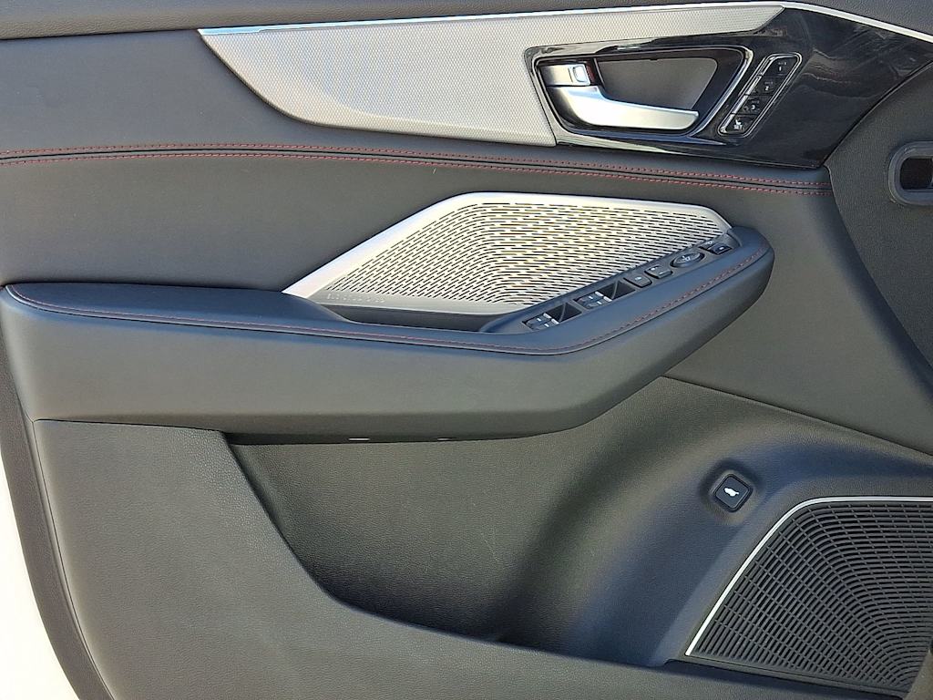 Thumbnail: 2023 Acura MDX - 22