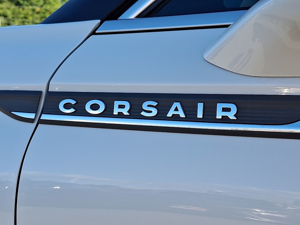Thumbnail: 2022 Lincoln Corsair - 33