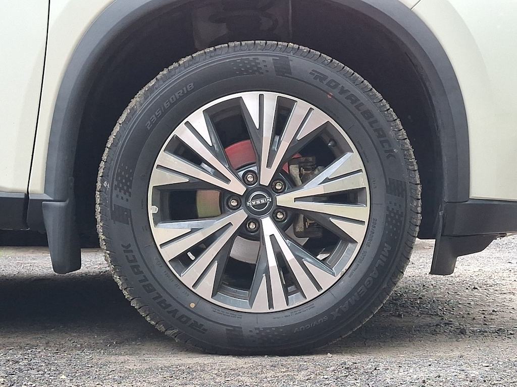 Thumbnail: 2023 Nissan Rogue - 4