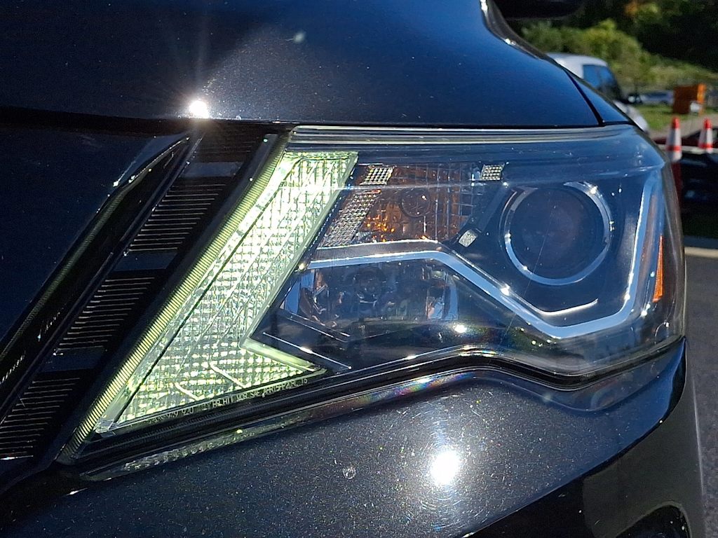 Thumbnail: 2020 Nissan Pathfinder - 19