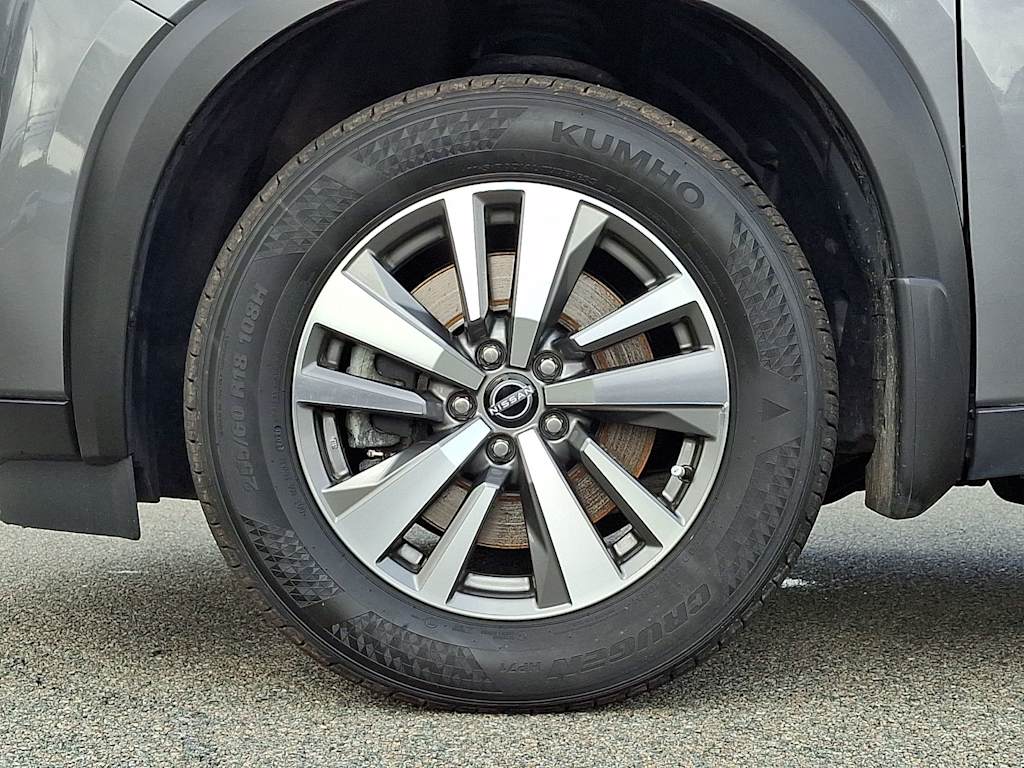 Thumbnail: 2023 Nissan Pathfinder - 7