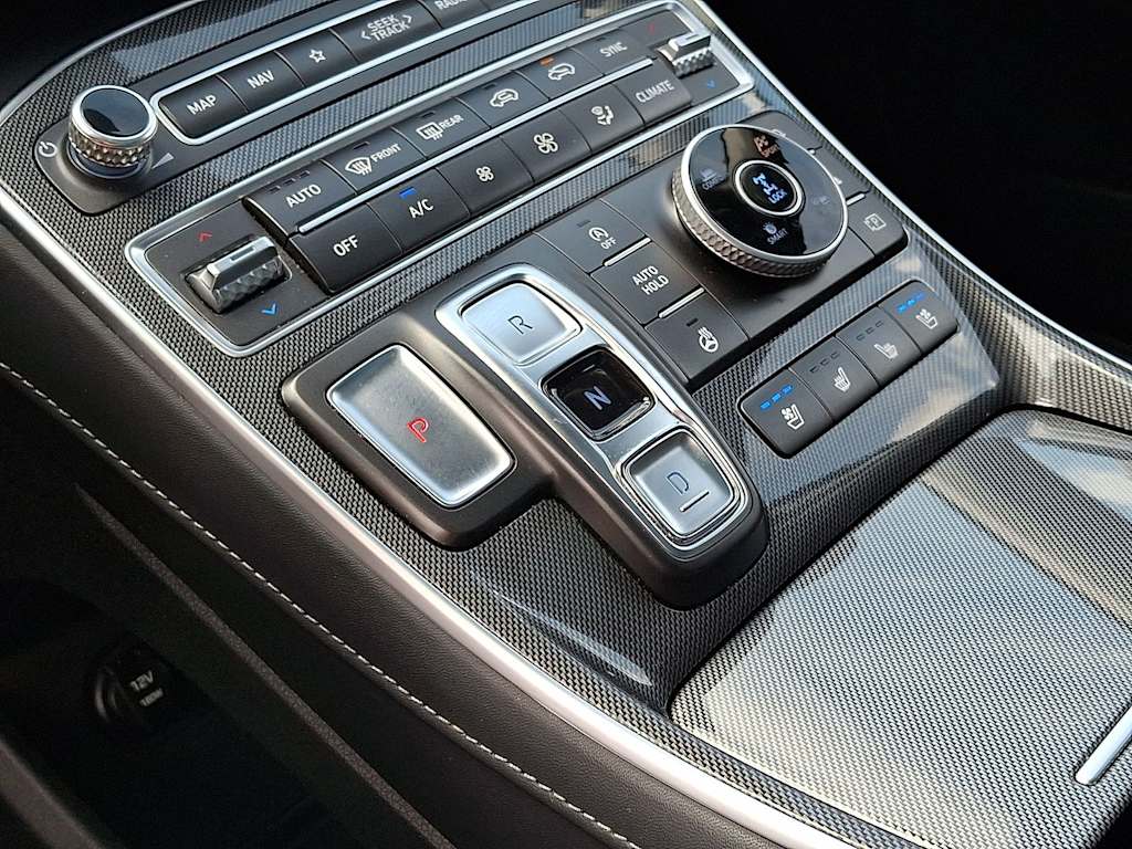 Thumbnail: 2022 Hyundai Santa Fe - 13