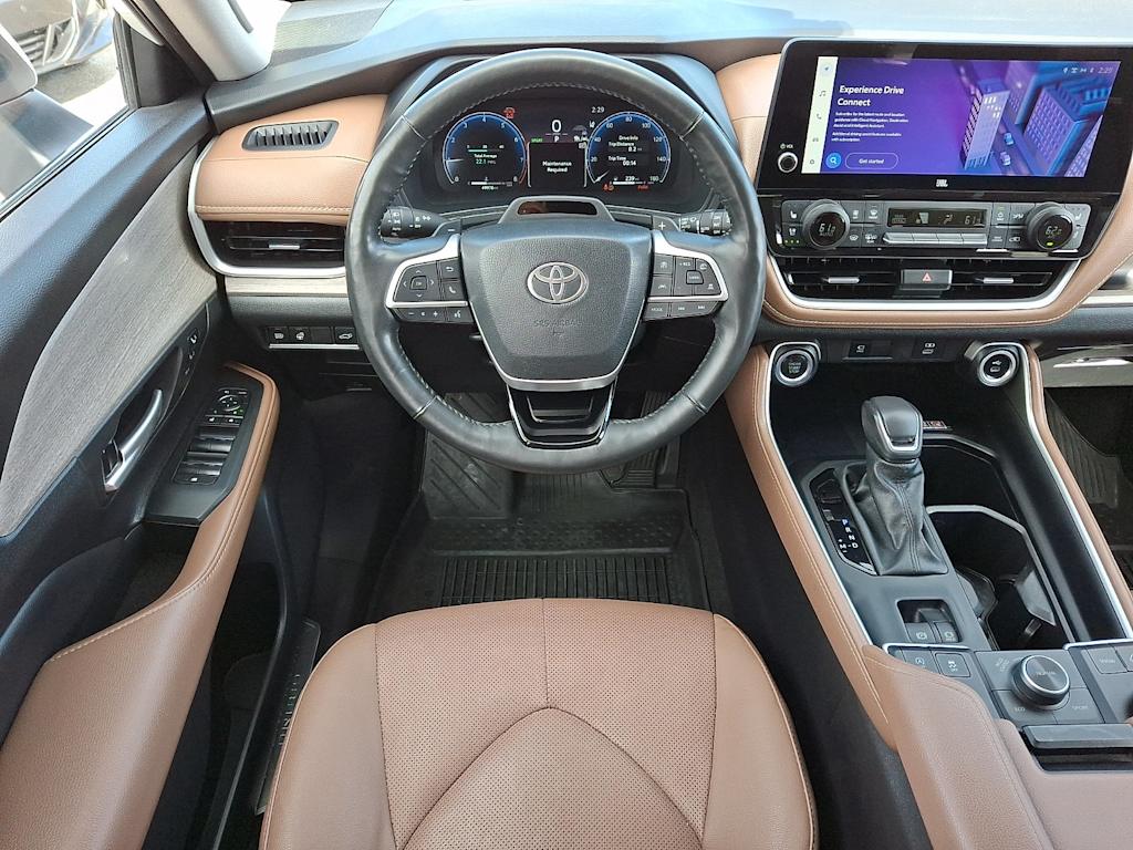 Thumbnail: 2024 Toyota Grand Highlander - 2