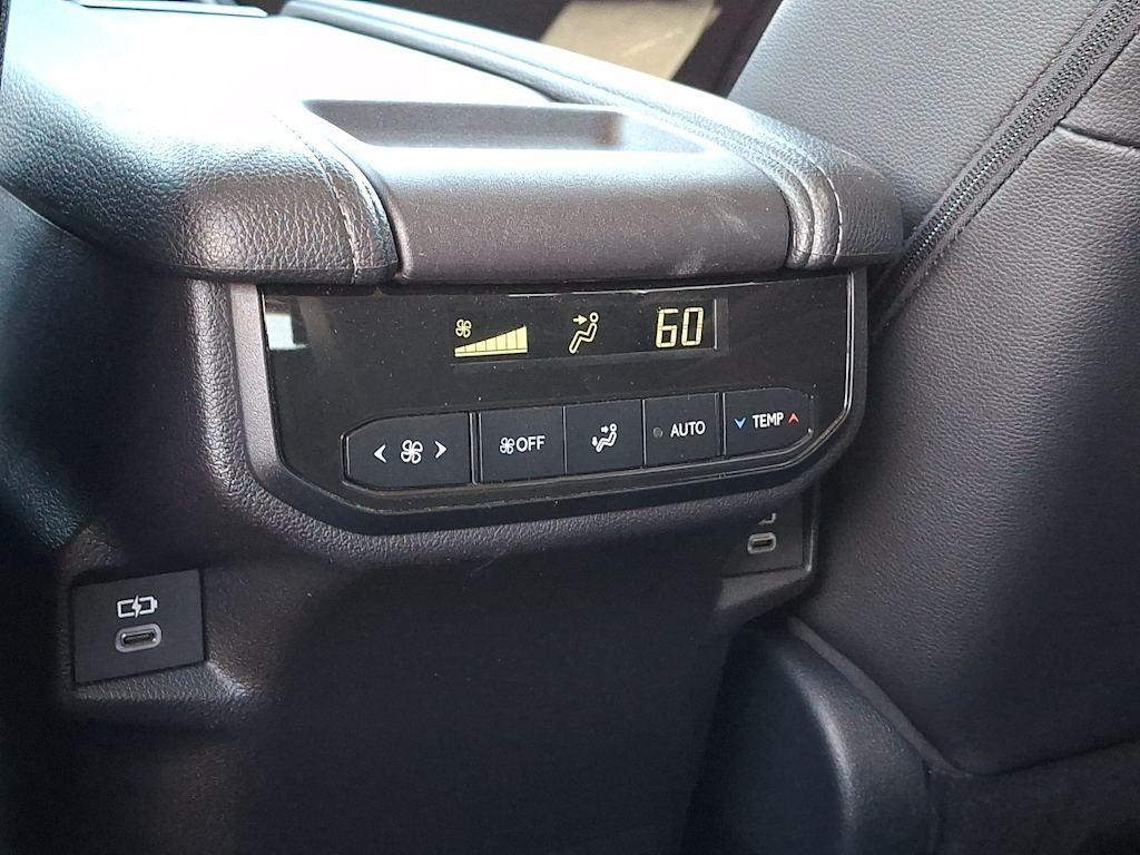 Thumbnail: 2026 Toyota Grand Highlander - 21