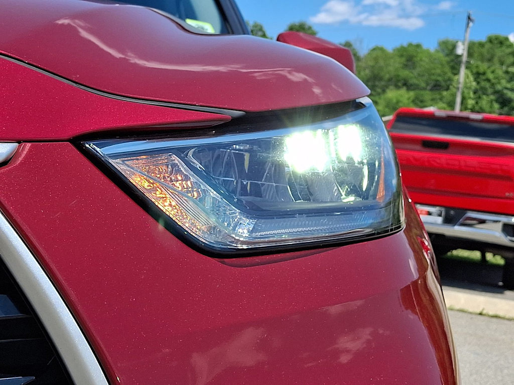 Thumbnail: 2020 Toyota Highlander - 19