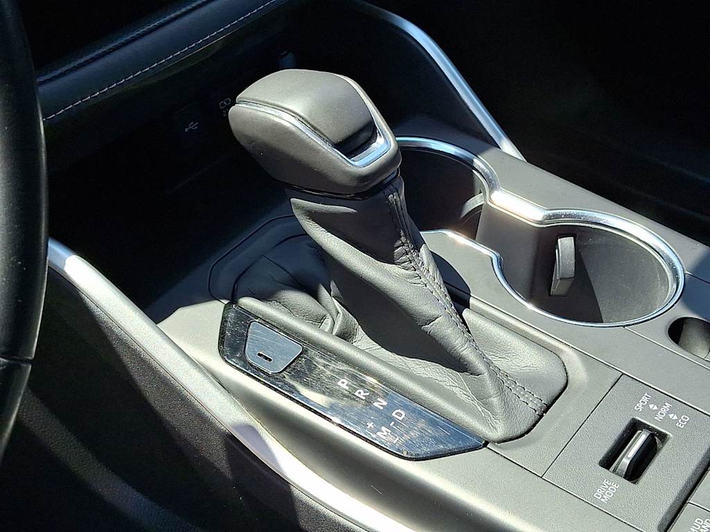 Thumbnail: 2020 Toyota Highlander - 13